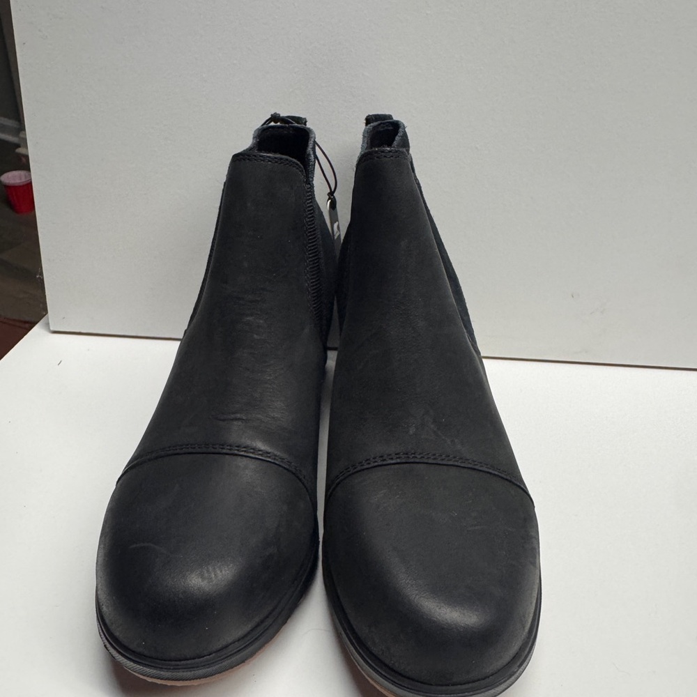 Sorel Sleek Black Ankle Boots